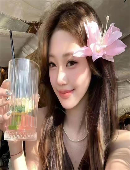 人物深度分析：《从大树开始的进化》中的表演细节的精准把握与艺术处理 感受人物塑造的匠心